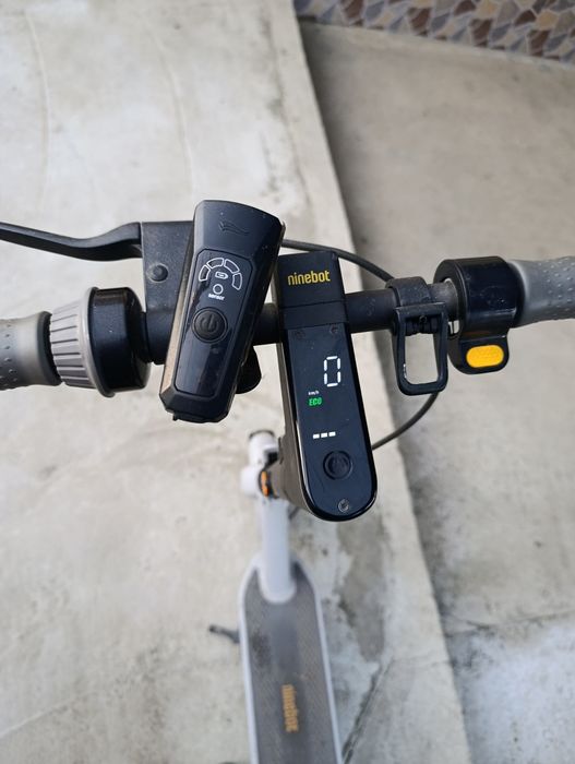 Trotinetă electrică ieftină