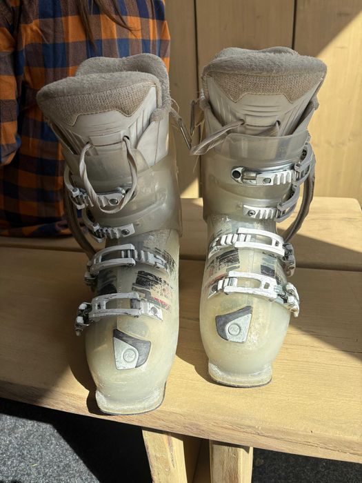 Ски обувки различни модели 40-40.5 номер