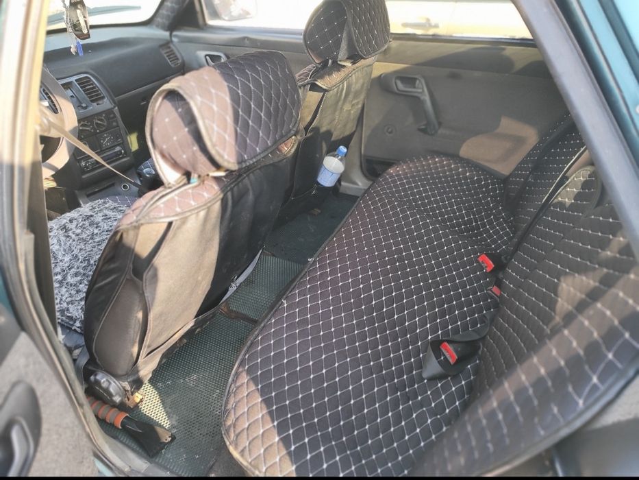 Продам ваз 2110  карбюратор 1999год