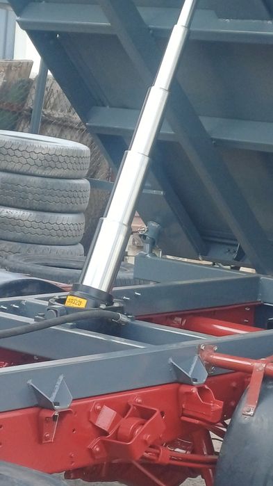 Iveco 3510 Тристранен самосвал