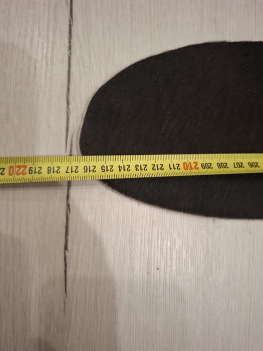 Продавам килим от естествена телешка кожа