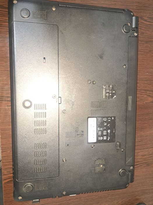 Noutbuk Acer Aspire E1-510