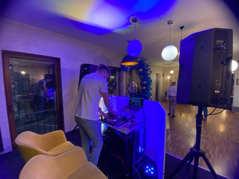 DJ pentru evenimente: nunți, majorate, botezuri, petreceri în cluburi.