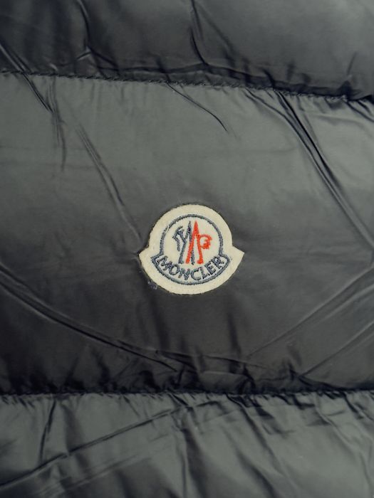 Moncler елек топ