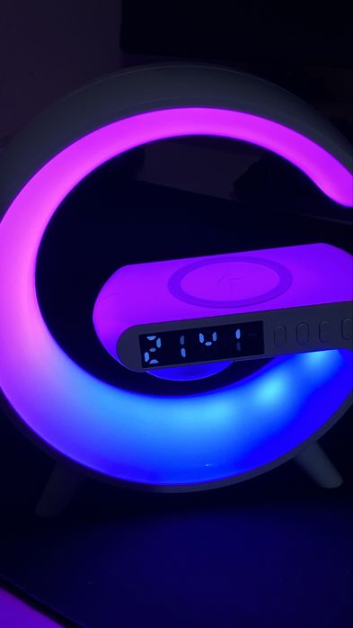 Vând lampa birou 4 in 1 .