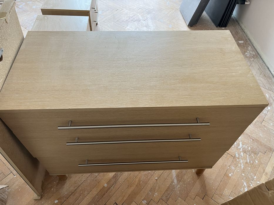 Comoda cu 2 noptiere