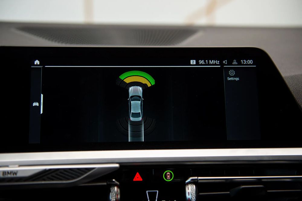 BMW M3 H&K / PDC / HUD / Leasing / Garantie 12 luni