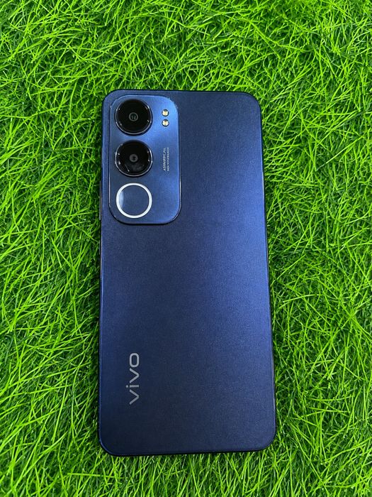 Смартфон vivo Y19s