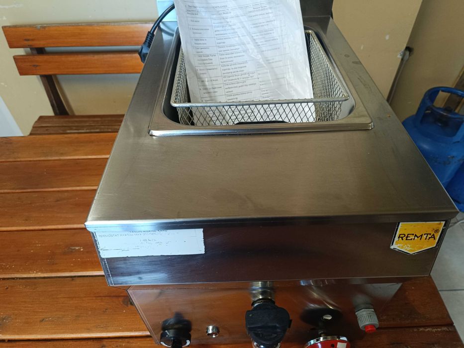 Професионален газов фритюрник REMTA 8л