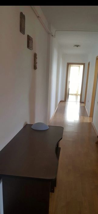 Apartament de închiriat