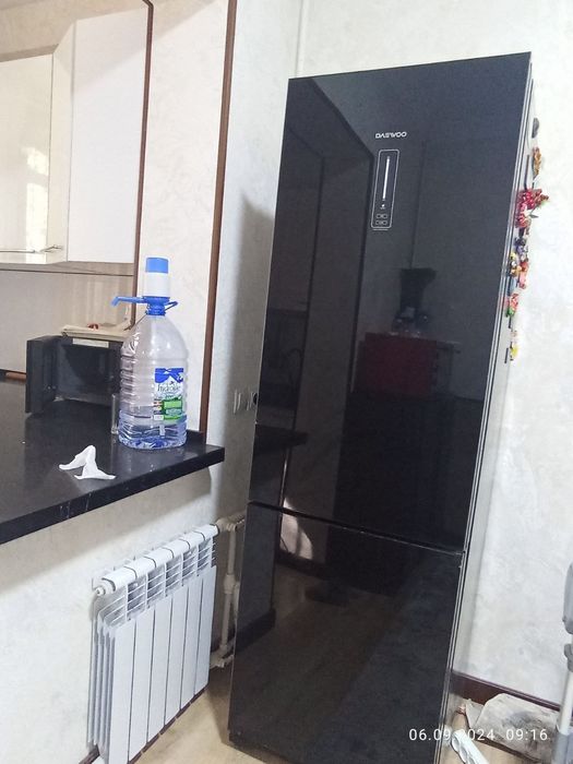 Холодильник на продажу