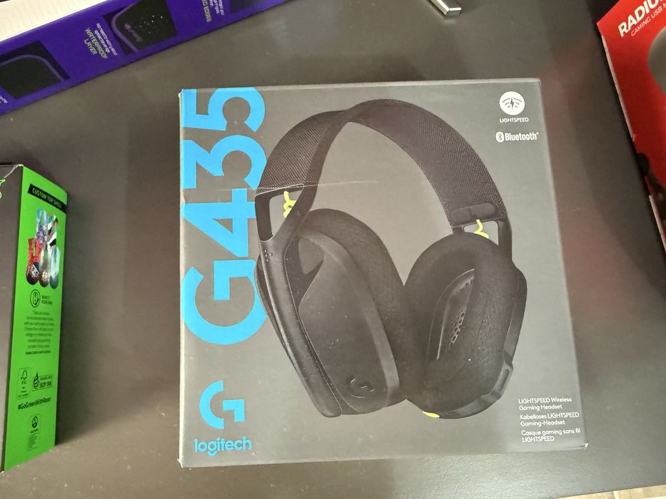 Гейминг слушалки- Logitech G435 (Като нови!)