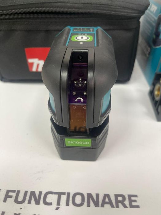 Laser de actiune Makita SK106GDZ 12V 35mm fara baterie si -A-