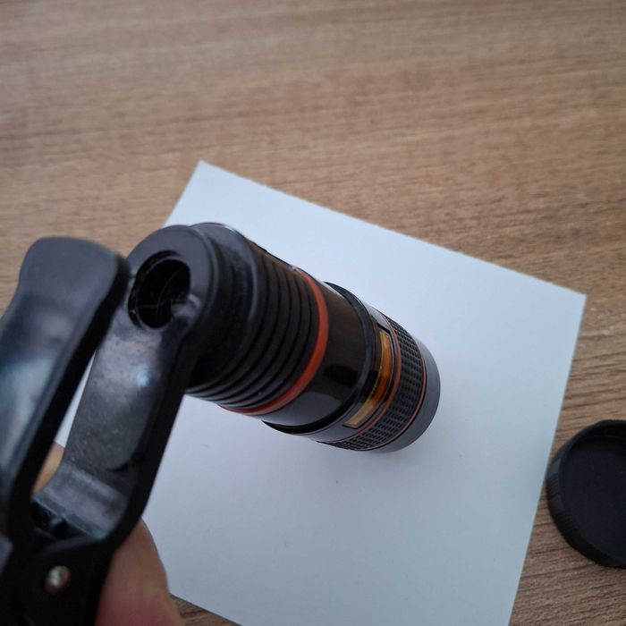 Монокъл за камера на смартфон