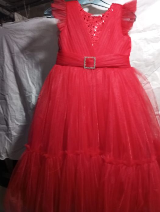 Продам платье детское