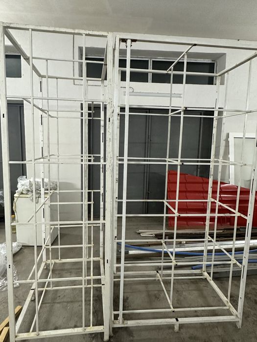 Стеллаж для магазина