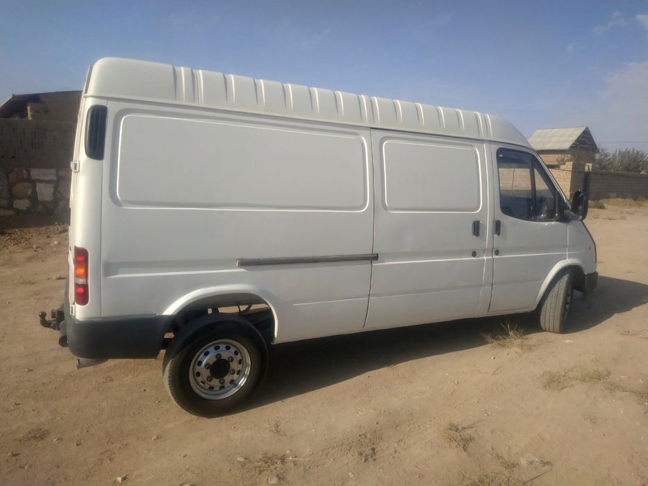 Ford tranzit sotiladi