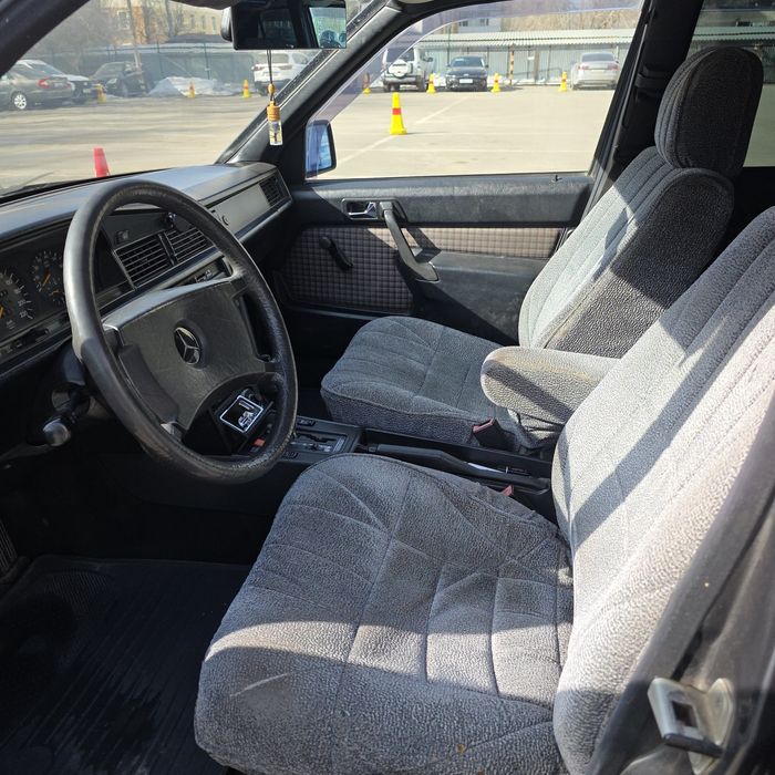 Мерс190 90гв автомат