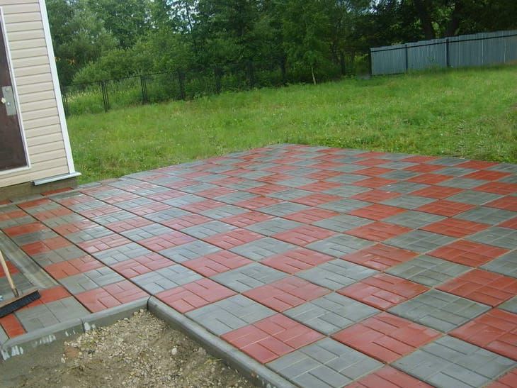 Producător - dale de pavaje pavele model 25x25 simplu montaj