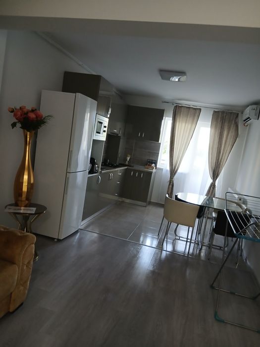 Ofer servicii profesionale de curățenie la domiciliu (apartamente și case), cu maximă seriozitate, atenție la de