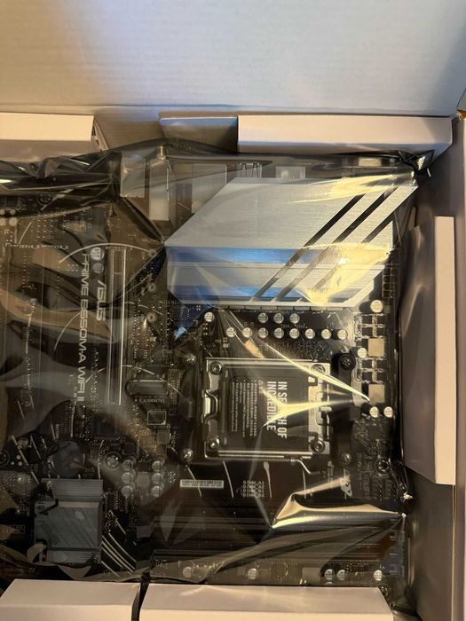 Placa de baza ASUS PRIME B650M-A WIFI II, Socket AM5, noua, nefolosita