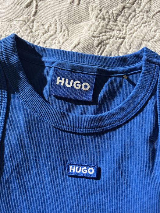 Оригинален топ Hugo