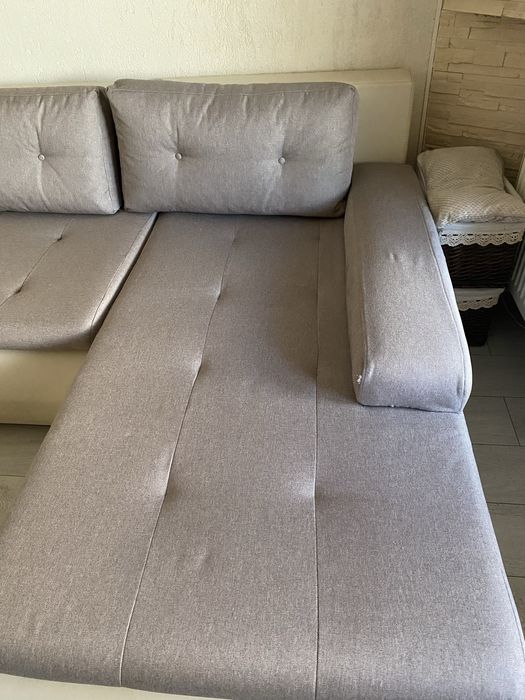 Coltar cu lada pentru lenjerie