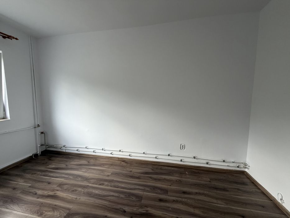 Garsoniera proaspat renovata