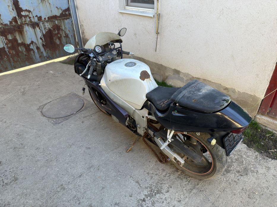 Suzuki GSX-R 600 SRAD - Pentru piese sau proiect