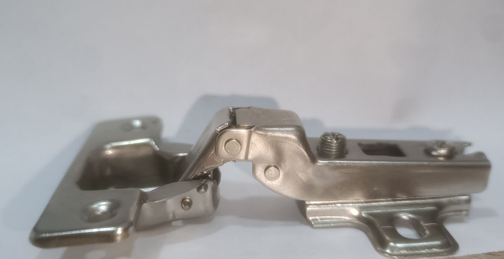 Мебельная фурнитура