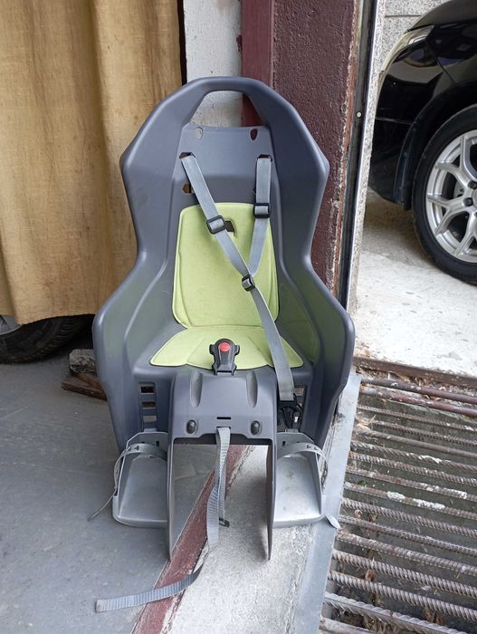 Продавам детско столче за колело