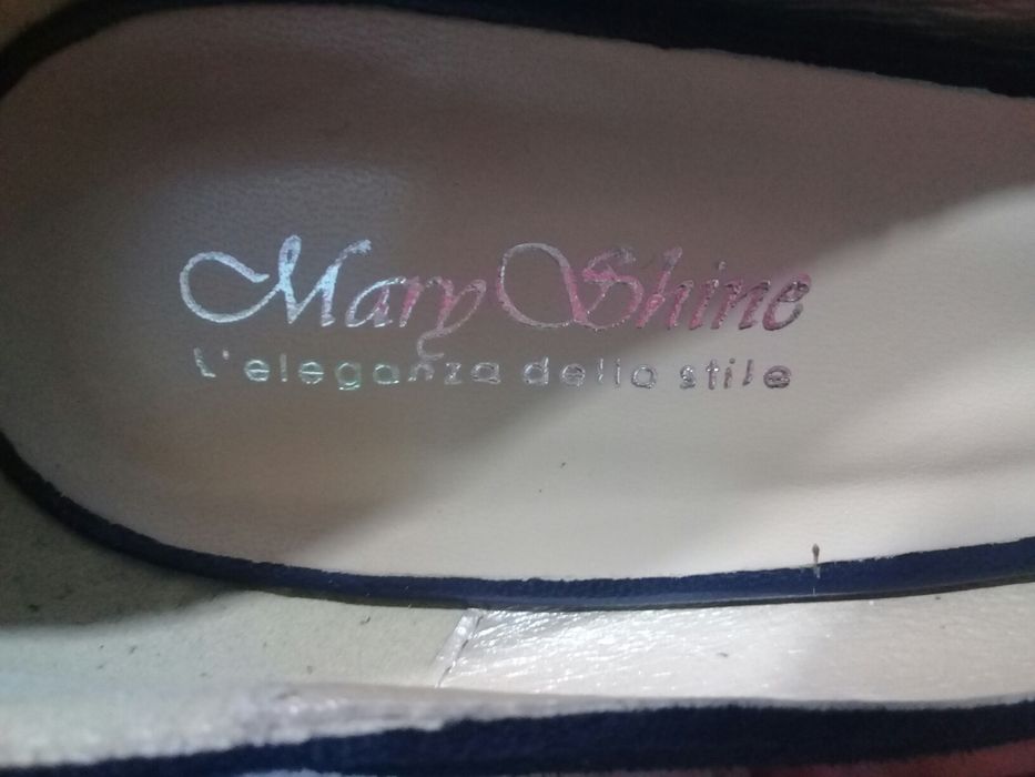 Продам замшевые синие туфли