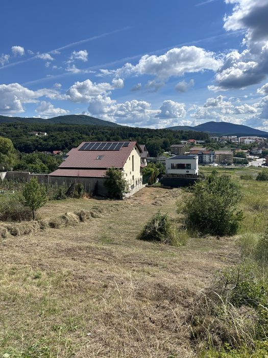 Pamant intravilan Livada Meses