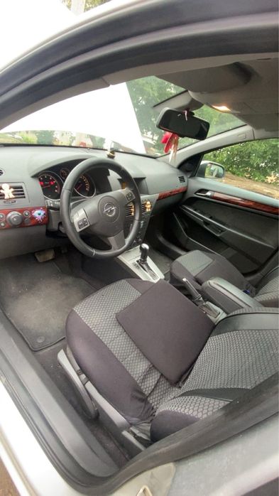 De vanzare opel astra h !!