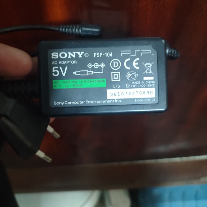 Зарядки на PSP адаптер флешка