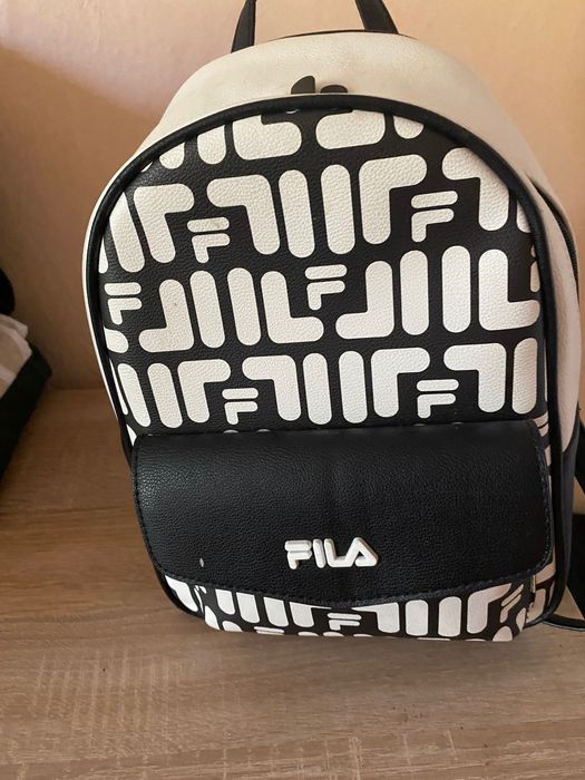 Дамска раница Fila