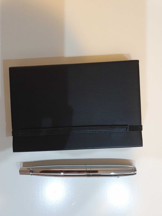 Луксозен подаръчен комплект CERRUTI  1881 - химикал и кожен тефтер