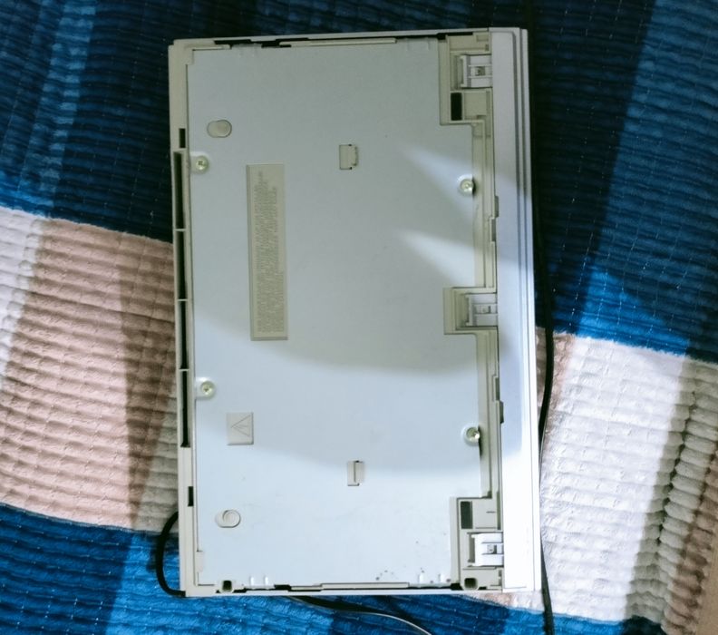 Продаю видеомагнитофон оригинал