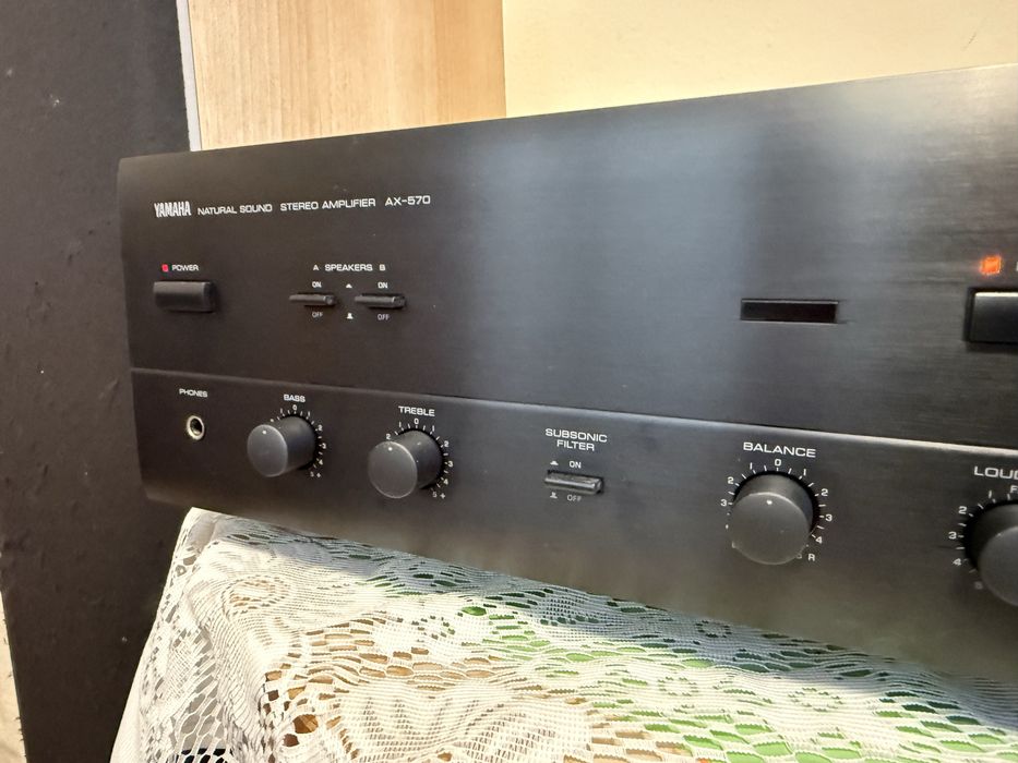 Yamaha AX-570 Стерео усилвател