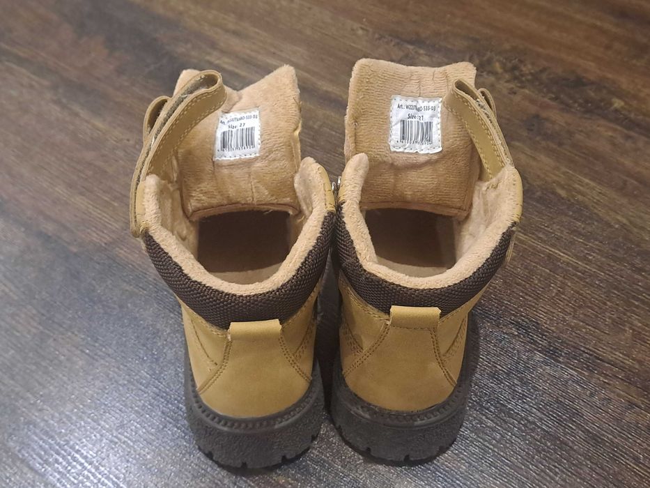 Балалрға арналған етік сатылады