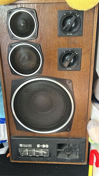 Продам колонки с -90   и усилитель