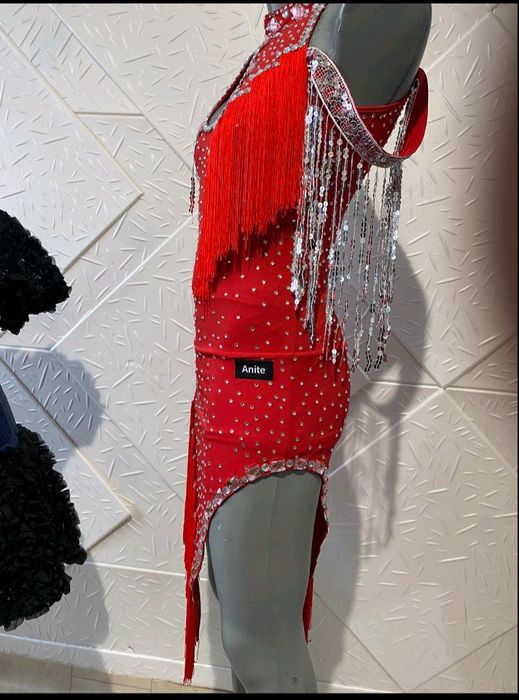 Чисто нова рокля за латино танци