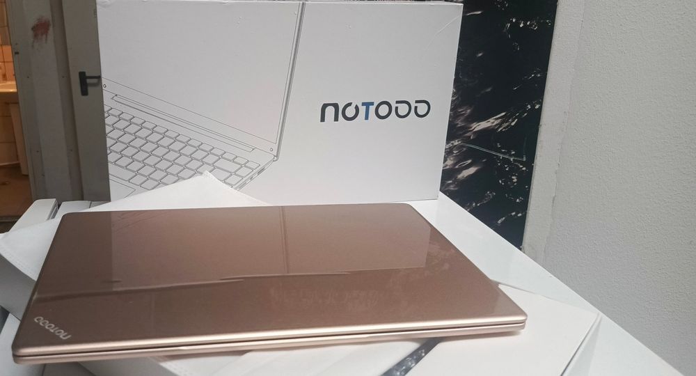 Laptop  6 cu 250