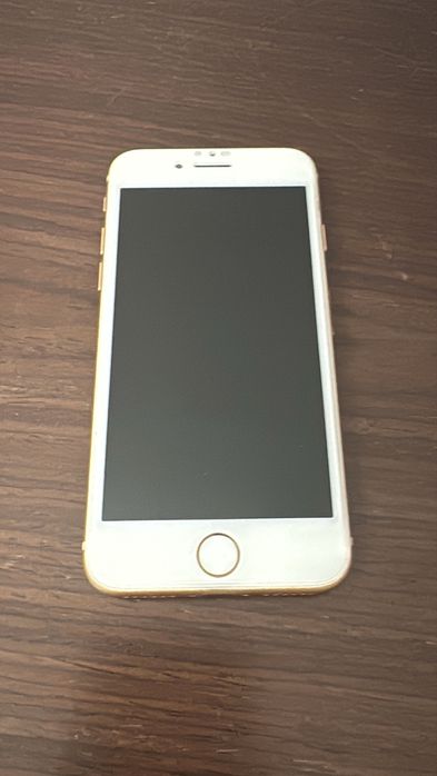 Продам Iphone 8 на 64 Гб