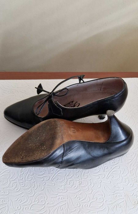 Pantofi din piele ,Guban ( anii 90')