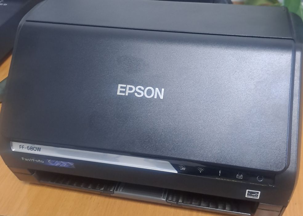 Сканер Epson FF-680w сатылады.