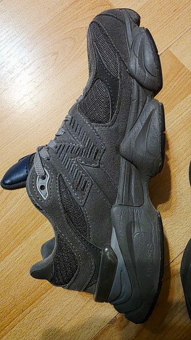 Перфектен New Balance 9060 - оригинал