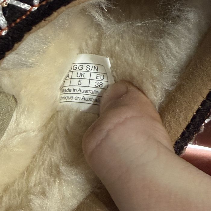 UGG  TAZZ  marimea 38