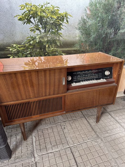 Ретро Грамофон ЛИРА-68