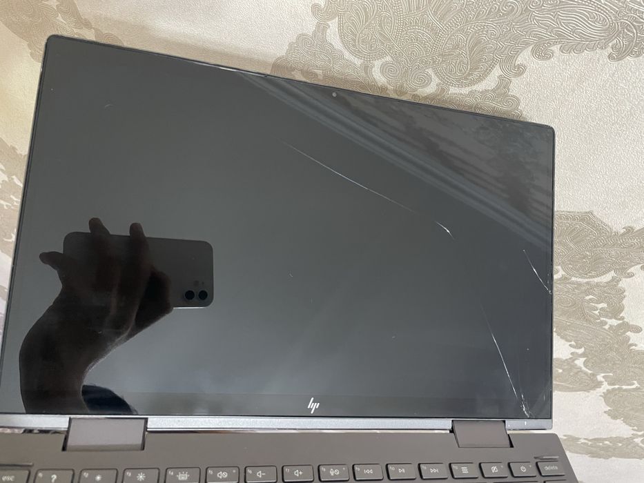 Hp envy360 ay-13 sotuvda (naxtga)